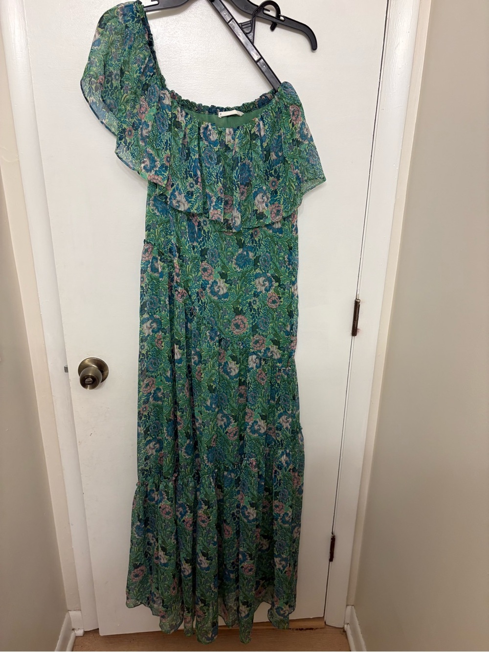Mango MNG Green Floral One Shoulder Ruffle Maxi Dress Tiered Wedding Guest 4